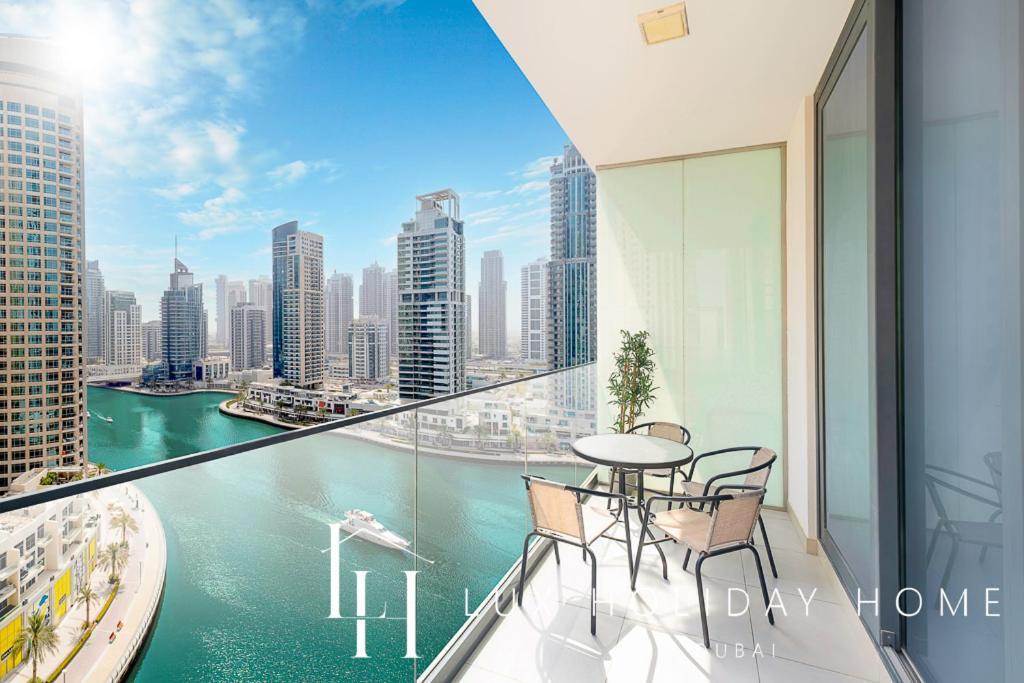 Lux Contemporary Suite With Full Marina View 6 ドバイ エクステリア 写真